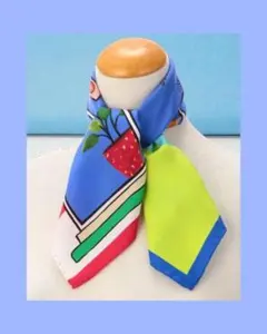 イタリア製レトロカラー窓シルクスカーフ（ブルー系）