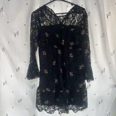 ZARA BASIC 黒花柄レースワンピース