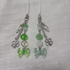 ビーズキーホルダー クローバーチャーム グリーン イエロー 平成 y2k 韓国