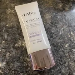 ダルバ トーンアップサンクリーム パープル 日焼け止めクリーム