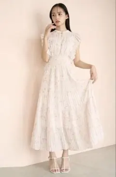 SNIDEL Sustainableフリルワンピース　ノースリーブ