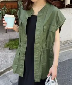 DISCOAT スタンドネックミリタリーベスト カーキ