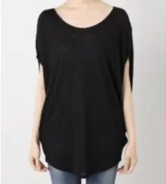 アパルトモン　cocoon Tシャツ 半袖リネンカットソー ブラックのサムネイル