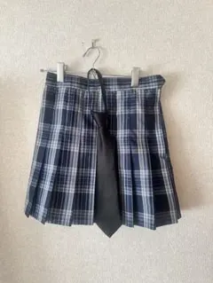 チェック柄プリーツスカート ネクタイ付き