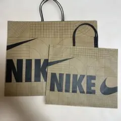 NIKE ショップ袋 紙袋 サイズ違い2枚のサムネイル