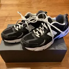 美品　New Balance MR530