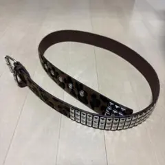 ヒョウ柄スタッズ付きレザーベルト