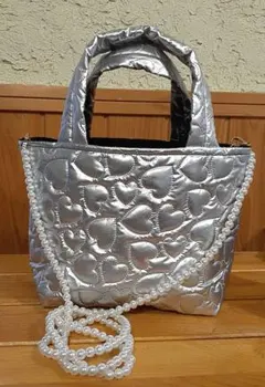 シルバー ハート柄 裏面ポコポコ花柄トート　ショルダー　両面　パールストラップ付