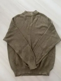 ユニクロ　抹茶色　Mサイズ