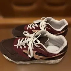 ミズノスニーカー