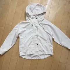 GU ホワイト フード付き マウンテンパーカー