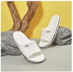 crocs ホワイト/ネイビー ビーチサンダルのサムネイル
