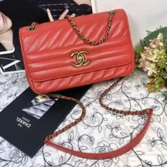 CHANEL シャネル【極美品】マドモアゼル ショルダーバッグ 赤×金のサムネイル