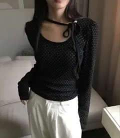 【by muni:r】ドットロングスリーブUネックTシャツ