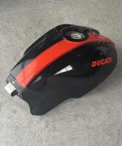 ドカティモンスター S2R.S4R用　樹脂製　純正タンク 黒/赤 2026年最新】Ducati バイク タンクの人気アイテム - メルカリ