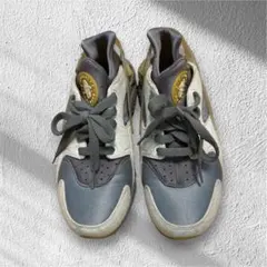 NIKEハラチスニーカー24.5