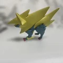 モンコレ ラクライ ライボルト メガライボルト 色違い - メルカリ