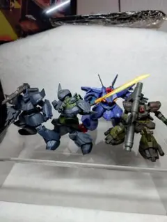 FW ガンダムアルティメットオペレーション　4個セットのサムネイル