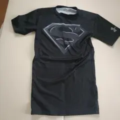 Under Armour スーパーマンロゴ Tシャツ
