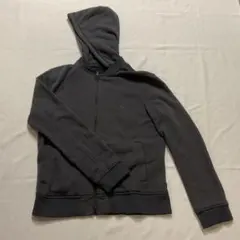 ジップパーカー