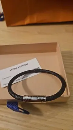 Item thumbnail for item 0d31d3b2-779f-437c-ad87-1001303c2bd6