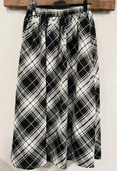 中古美品【ウエストゴム・洗える】デッサン 映えチェック柄スカート Ｍサイズ