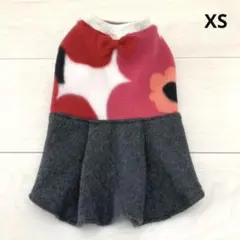 犬服ハンドメイド　ワンピース　XS フラワー柄　フリース　グレースカート