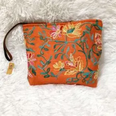 新品　未使用　花柄刺繍　クラッチバッグ　バック　レディース　オレンジ