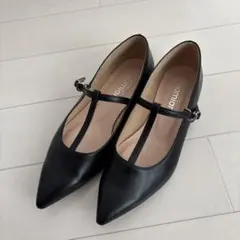 黒パンプス フラットシューズ