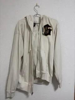 GAP 【美品】Gロゴ刺繍入りクリーム色　春秋で使えるパーカー