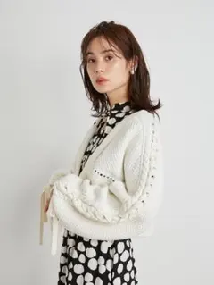 美品　SNIDEL ドロストケーブルカーディガン WHT