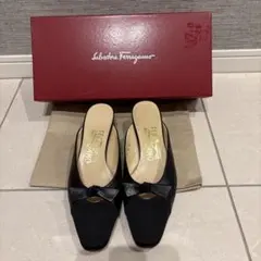 フェラガモ　パンプス　 5 1/2 サイズ　ヒール　4ｃｍ