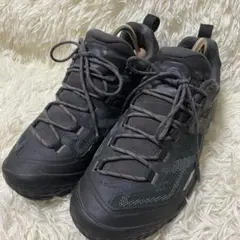 ビブラムソール スニーカー