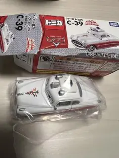 【新品未使用】カーズトミカ〈救急車ドック・ハドソン〉のサムネイル