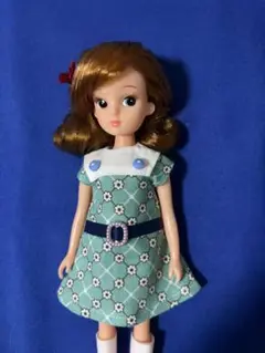 初代リカちゃん　レトロなワンピース　アウトフィット