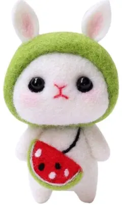 K606　【製作】ハンドメイド　ウサギのぬいぐるみ スイカバッグ付き