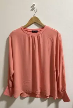 【【 新品未使用 】】シアートップス　ドルマンスリーブ　オフィスカジュアル