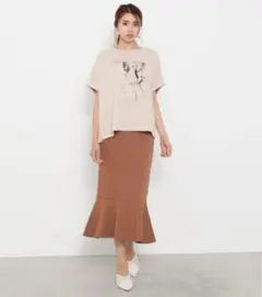 【rienda】ロゴプリントTシャツ ベージュ ゆったり F オーバサイズ 半袖