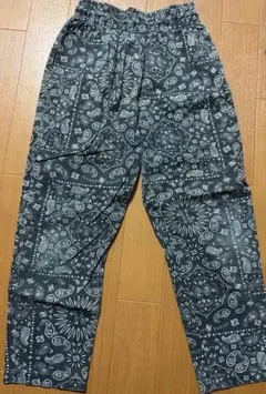 クックマン　ペイズリー柄シェフパンツ黒　Sサイズ