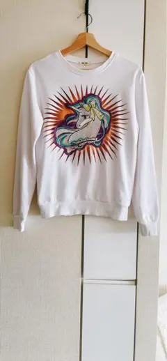 ユニコーンリボンレインボーアニメ風刺繍スエット生地白トレーナー