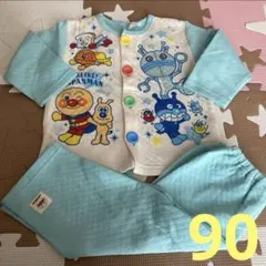 新品未使用　アンパンマン　長袖キルトパジャマ　90センチ