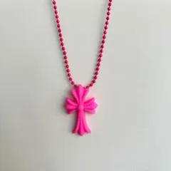 ラバー クロスネックレス ピンク シリコン 十字架 ロングネックレス