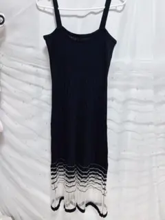 《売り切りセールブラック裾透けストライプ ロングキャミワンピース
