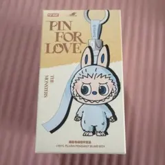 【L】ラブブ イニシャル PIN FOR LOVE キーホルダー