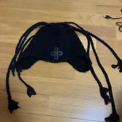 完売品❗️surgery leather patch fur beanie - メルカリ