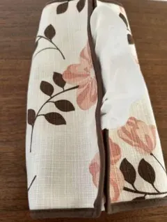 北欧風　花柄ティッシュケース