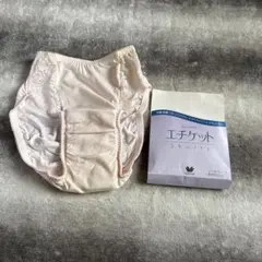 Item thumbnail for item 684171af-9248-4d0d-9b8d-d0c1d20100b5