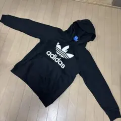 adidas 黒 フード付きパーカー