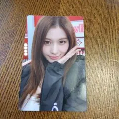 TWICE サナ HAUTE COUTURE 1万円特典 2026年最新】1万円 サナの人気アイテム - メルカリ