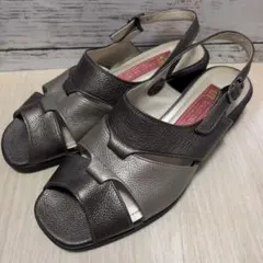 Item thumbnail for item 46baa9a7-2570-408e-87a2-ca9a92e7c141